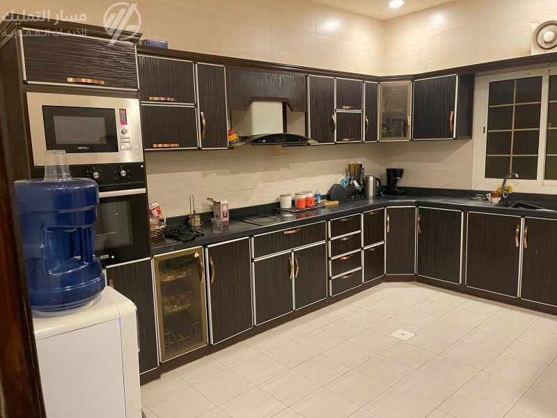 Photo by Daniel J. Schwarz